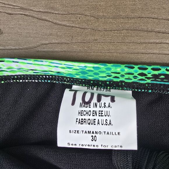 TYR Men's Nylon Durafast Surge Swim Racer Brief Green SZ 30 New Sample No Logo - Picture 3 of 3